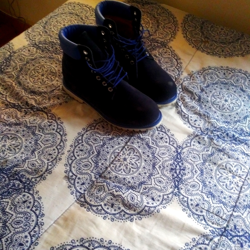 COPY - Blue Timberland boots size 10